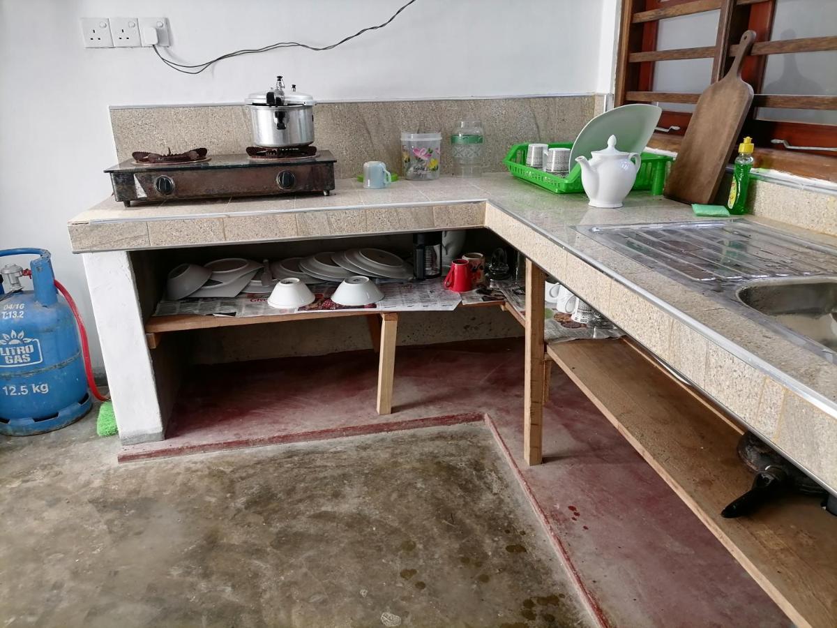 Appartamento Hiriketiya Hasmal House Dikwella Esterno foto