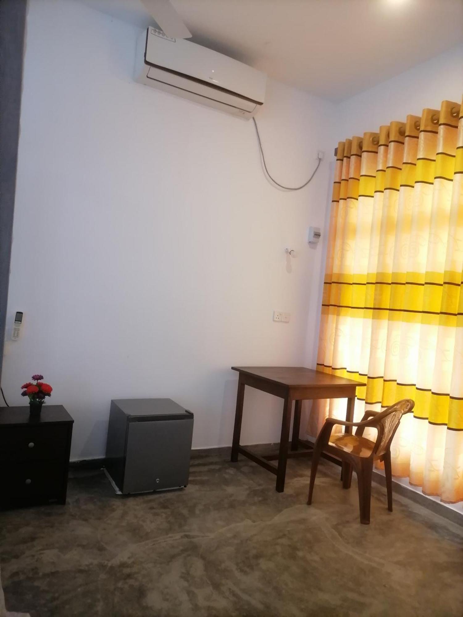 Appartamento Hiriketiya Hasmal House Dikwella Esterno foto